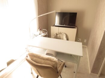 エミュル(emyuheureux)の写真/通いやすい場所×価格で行きつけにぴったり♪オトナ女子のためのネイル&アイサロンが登場★