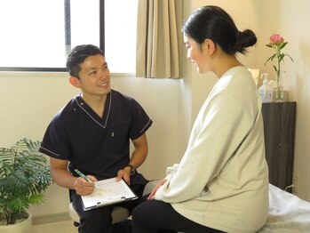 テイクケア(TAKEケア)の写真/【専門知識に基づく丁寧なカウンセリング】初めての鍼灸施術、整体でもお気軽にご相談ください。