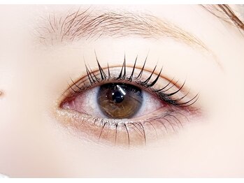 アトラ(Attra)/ラッシュリフト上下