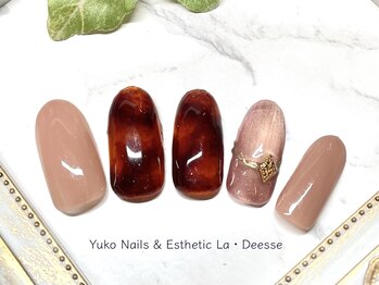 ユウコネイルズアンドエステティック ラ デェス(Yuko Nails & Esthetic La Deesse)/B ゴールドコース ¥8000→¥7000