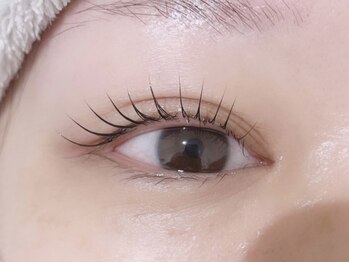 ネオリーブ ウリ(Neolive uri)/パリジェンヌまつ毛パーマ