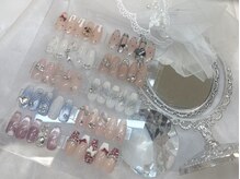 ヘレネ(Helene)/12月～2月☆定額アート