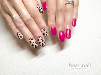 ヒールネイル(heal nail)/アシメ mattビビットpink×牛柄
