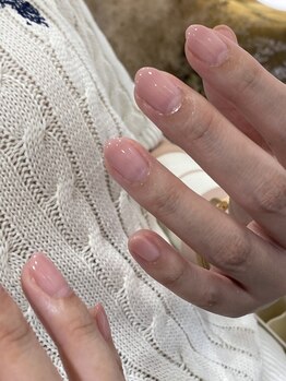 ローラン(LORAN)/馴染むグラデーションネイル！