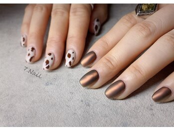ナナネイル(7.Nail)/アシンメトリー