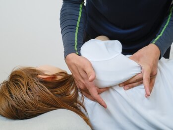 ビーストレッチ イオンモール土岐店(Beeストレッチ)の写真/《肩甲骨はがし》慢性的な首肩こり/繰り返す頭痛/疲れでお悩みの方に！丁寧な施術で結果にもこだわります♪