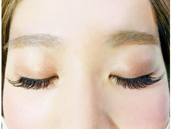 ルミエール(Lumiere)/【ボリュームラッシュ】 