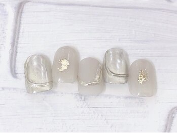 ティアラ(Tiara)/ニュアンスネイル