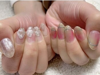 ウカ ひばりが丘(UKA)/ニュアンス左右ちぐはぐネイル