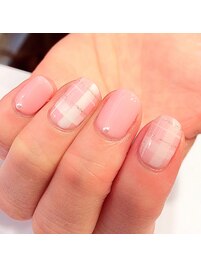 ふんわりチェックネイル
