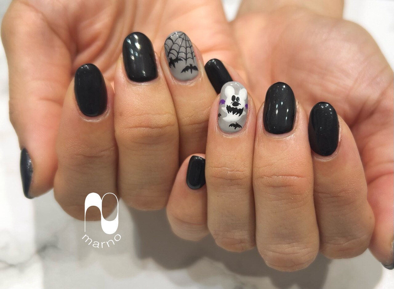 光るハロウィンブラックマグネットニュアンスネイル お化け