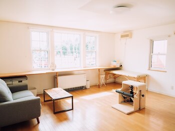 しおりピラティス(SHIORI PILATES)