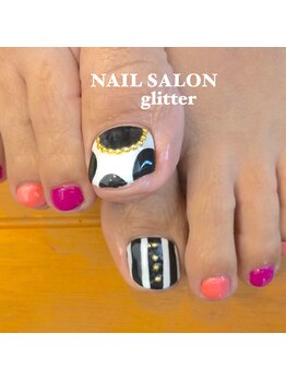 ネイルサロン グリッター(NAIL SALON glitter)/柄違いフットネイル
