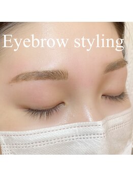 リル 丸の内店(Rill)/角度あり眉デザイン