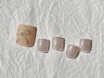 ネイル アンド アイラッシュ フルール 池袋店の写真/フットネイルを思いっきり楽しむ！フットデザイン豊富！好きなデザインが出来る90分¥9800が◎[写真：¥8000]