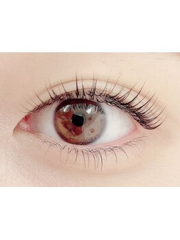 ナチュラル上品な目元にしたい