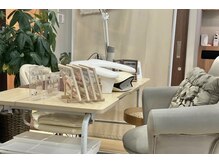 ユニークの雰囲気（リラックスしていただける柔らかい雰囲気のネイルスペース）