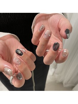 ロクサンサン(633)/ブラックニュアンスネイル