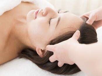 神楽リラクゼーションの写真/【各線三宮駅徒歩5分以内】眼精疲労からの頭痛や首肩コリにお悩みの方必見◎お仕事終わりにもオススメ♪