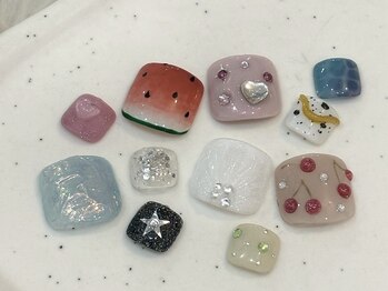 ネイルメゾン 梅田(NAIL MAISON)の写真/アート豊富!フットネイルも5300円~◎定額&持ち込みOKで理想を叶えます♪