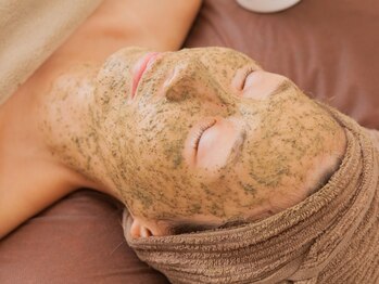 リムーン 岡崎(Re'moon)の写真/【肌悩みを根本改善】ダウンタイムなし☆剥けないハーブピーリング！ニキビやくすみケア・美白効果も◎