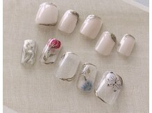 アンバー(Amber)/お洒落さん☆左右非対称ネイル