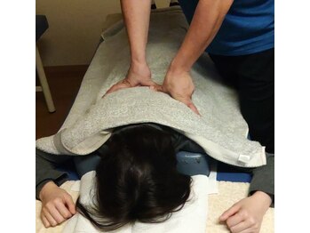 ティーエヌジェイ(TNJ Physical Care Center)/