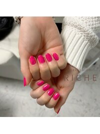夏先取りネオンピンクネイル