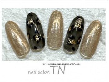 ティーエヌ TSUTAYA北巽店/山下担当デザイン