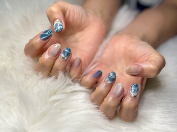 アムレート ネイル 蕨(Amuleto NaiL)/マグネットの海ネイル