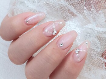 ネイルアンドアイラッシュスタジオ シュシュ(chouchou)/ワンカラー・Vカット・ストーン