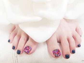 キープ ネイルサロン(KEEP)/フット～カラフルなホログラム～