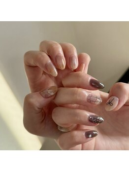 手描きニュアンスネイル