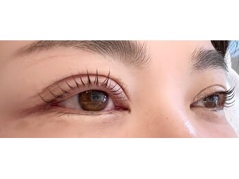 リリス(Liris)/まつ毛パーマ/ラッシュリフト