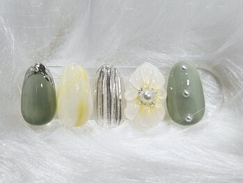 イング(+ Ing)/お花ネイル