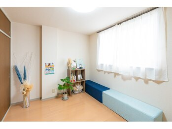キヅキ鍼灸整体スタジオ(KIZUKI鍼灸整体スタジオ)/待合室