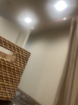 ルブルジョン(le bourgeon)/サロンの店内