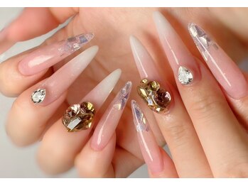 マークス(MAK's)の写真/資格保持者の技術が光る♪自爪が小さい、伸ばせない等お悩みの方には長さ出しがオススメ！1本からご案内OK