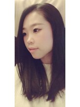 サロン オリ(salon_oli)&nbsp;まいか 先生