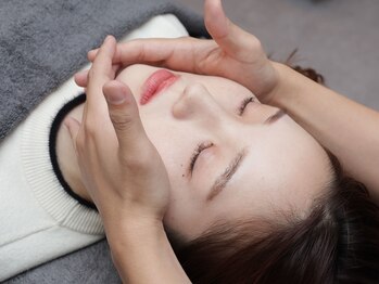 キクキク(KIKUKIKU)/小顔・頭蓋骨矯正