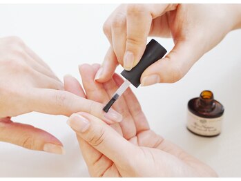 プリナチュール 恵比寿店/010．ネイルオイル塗布