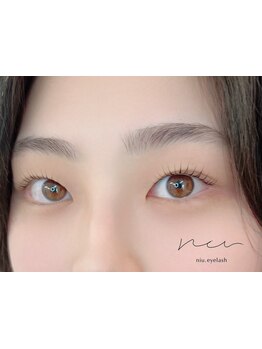 ナチュラル上品な目元にしたい