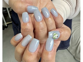 ネイルサロン ティフィン(tiffin)/～アイスブルーネイル～