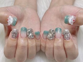 キャラクター×埋めつくしネイル