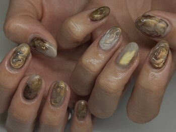 奥行きゴールドニュアンス