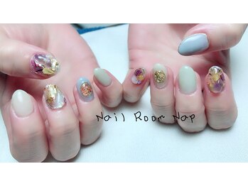 ネイルルーム ナップ(Nail Room Nap)/ゴロゴロ天然石