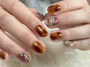 ヴィーヴル(vivre.)/手書き/秋ネイル/べっ甲/マグ