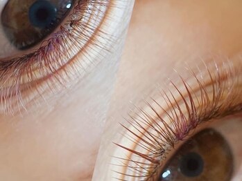 ラッシュ 東深津店(RLASH)の写真/周りと差をつけたいお洒落女子必見★海外から取り入れたカラーエクステは発色も鮮やか!目元の印象UPに♪