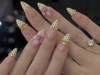 ミュウミュウ(miumiu)/春ネイル