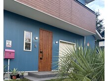 カエラ(Kaela)の雰囲気(青い外観が目印です。)
